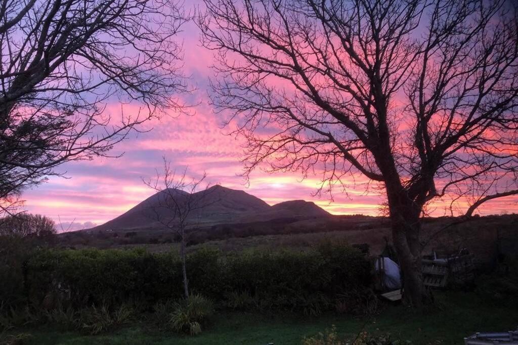 An Nead Beag Only 2 Miles From Louisburgh Villa Exterior photo
