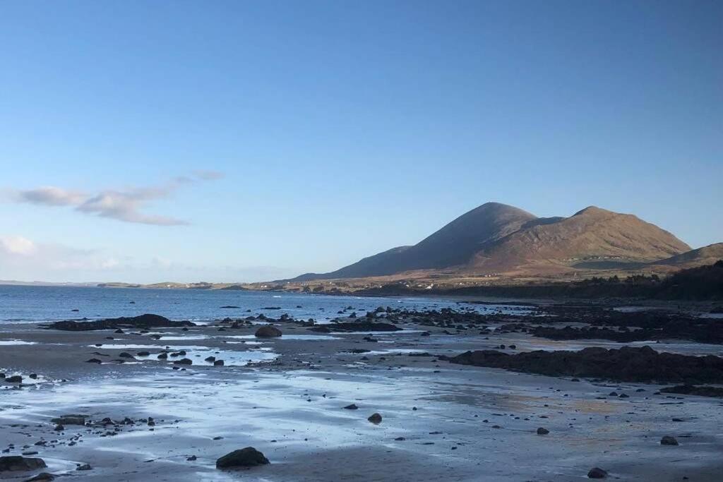 An Nead Beag Only 2 Miles From Louisburgh Villa Exterior photo